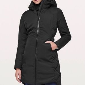 Lululemon Black Size 6 “Fluff the Cold Parka”